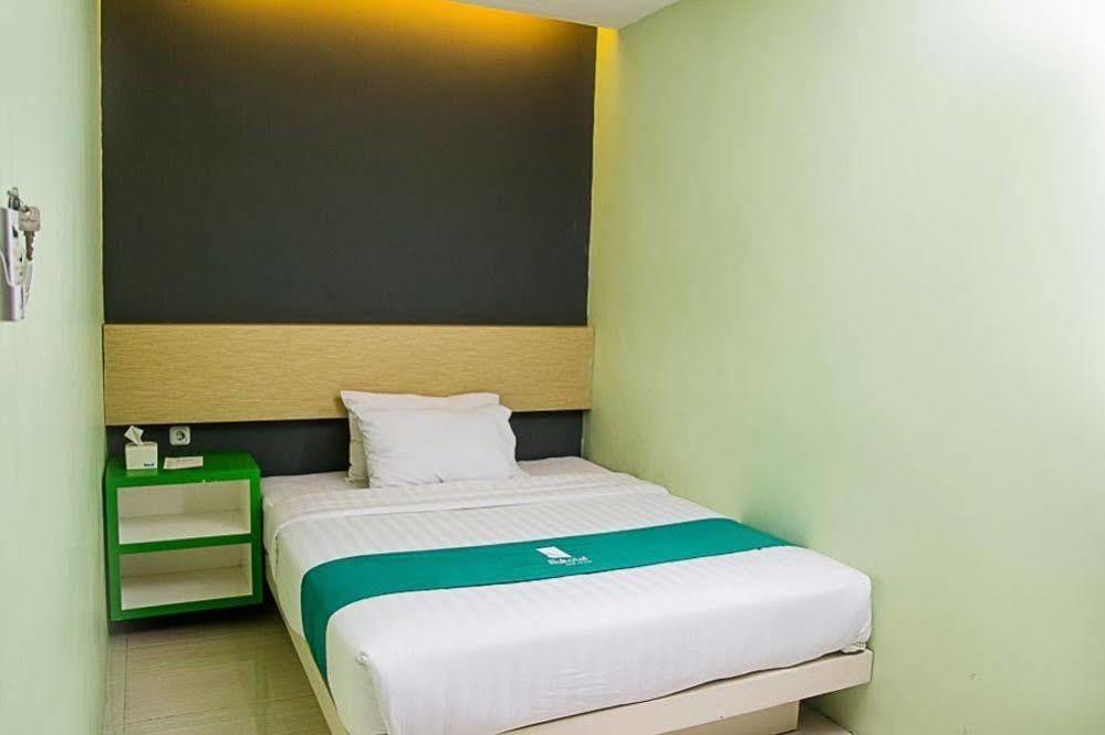 Oyo 277 Rukotel Near Rsu Adi Husada Undaan Kota Surabaia Exterior foto