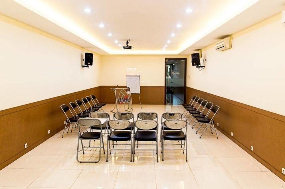 Oyo 277 Rukotel Near Rsu Adi Husada Undaan Kota Surabaia Exterior foto