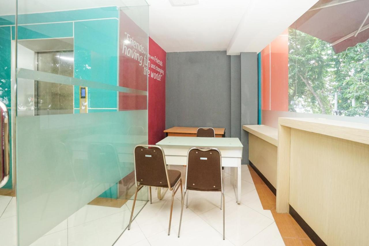 Oyo 277 Rukotel Near Rsu Adi Husada Undaan Kota Surabaia Exterior foto